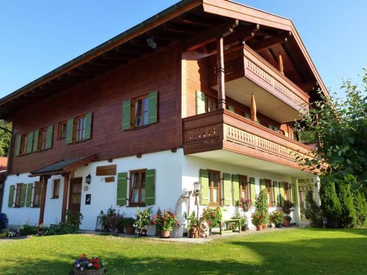 Komfort Ferienwohnungen Reit Im Winkl - Haus Davis Exterior photo